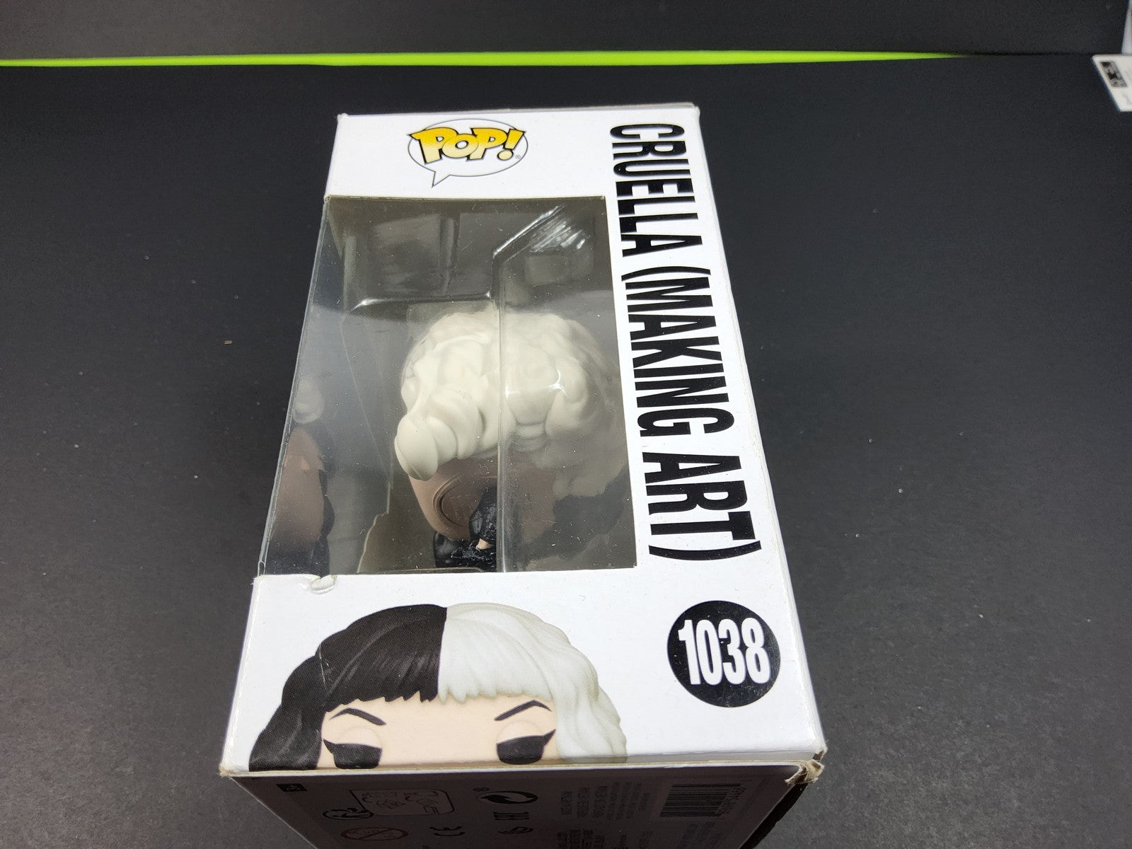 Cruella (Making Art) #1038-Disney Cruella  -  Funko Pop! Vinyl + Free Protector